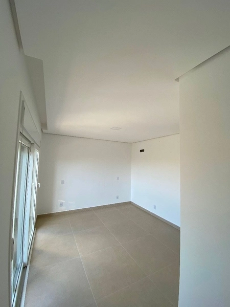 XANGRI-LÁ - bairro nobre - Sobrado com 3 dormitórios (1 suíte): 11ª foto da galeria de imagens do imóvel