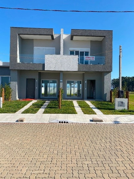 XANGRI-LÁ - bairro nobre - Sobrado com 3 dormitórios (1 suíte): 2ª foto da galeria de imagens do imóvel