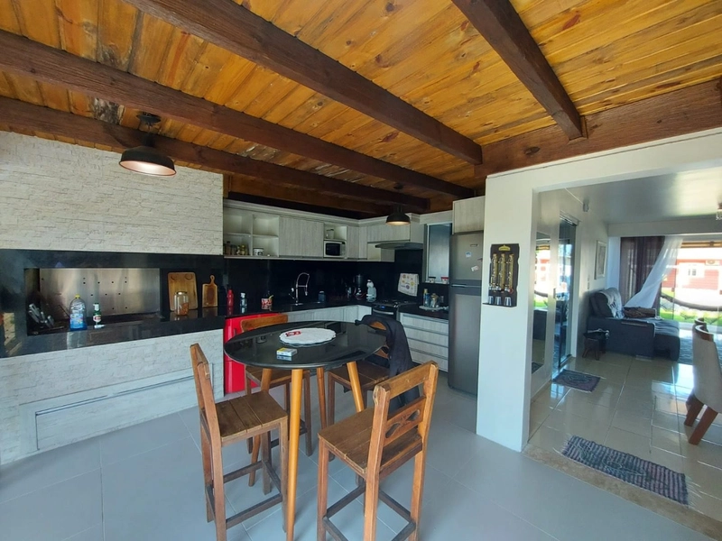 casa em rainha do mar com 2 dormitórios (1 suíte) e demais peças.: 13ª foto da galeria de imagens do imóvel