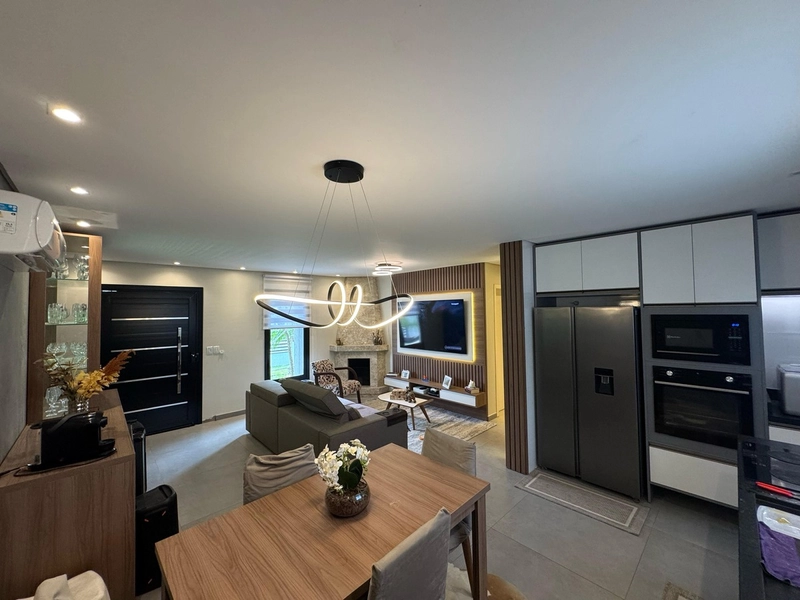 Casa com ótimo padrão em região de moradores: 6ª foto da galeria de imagens do imóvel