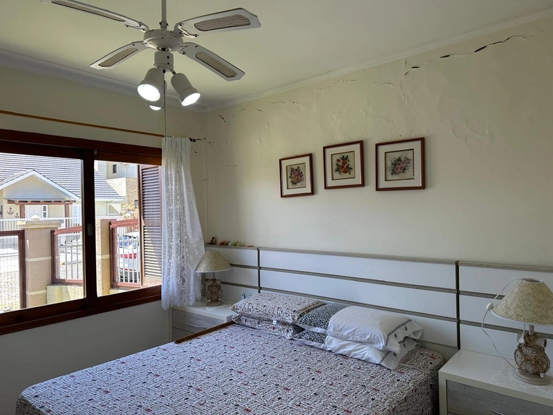 Linda casa com piscina, próxima ao mar: 25ª foto da galeria de imagens do imóvel