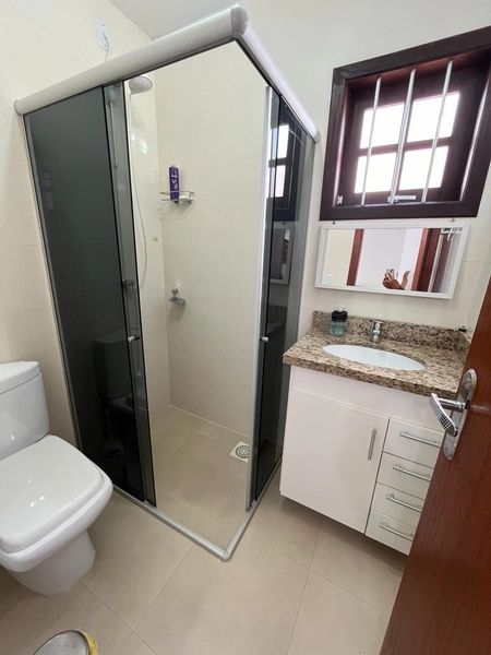 Linda casa de 4 dormitórios com piscina.: 8ª foto da galeria de imagens do imóvel