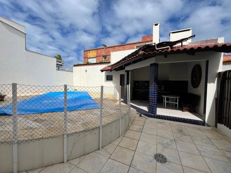 Linda casa de 4 dormitórios com piscina.: 14ª foto da galeria de imagens do imóvel