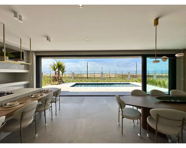 EXCLUSIVIDADE FRENTE MAR COM 5 SUÍTES: 20ª foto da galeria de imagens do imóvel