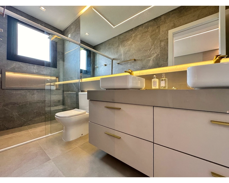 EXCLUSIVIDADE FRENTE MAR COM 5 SUÍTES: 10ª foto da galeria de imagens do imóvel