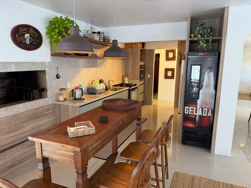 CASA COM AMPLO TERRENO NO VILLAGE: 12ª foto da galeria de imagens do imóvel