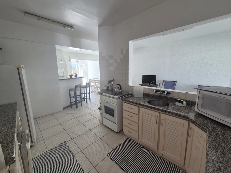 CASA COM GRANDE ÁREA GOURMET: 8ª foto da galeria de imagens do imóvel