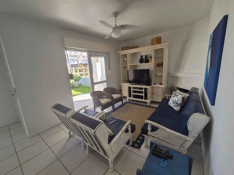 CASA COM GRANDE ÁREA GOURMET: 20ª foto da galeria de imagens do imóvel