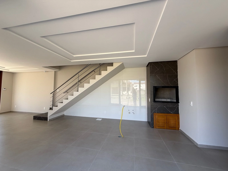 SOBRADO DE ESQUINA COM 4 SUÍTES E VISTA PARA O MAR: 9ª foto da galeria de imagens do imóvel