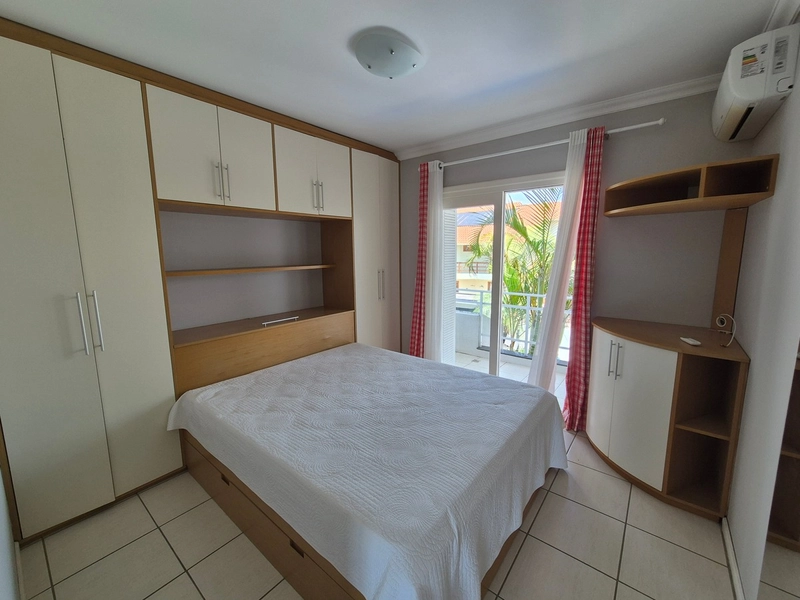 CASA COM AMPLO ESPAÇO GOURMET E PÁTIO COM PISCINA: 36ª foto da galeria de imagens do imóvel