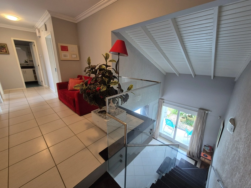 CASA COM AMPLO ESPAÇO GOURMET E PÁTIO COM PISCINA: 39ª foto da galeria de imagens do imóvel