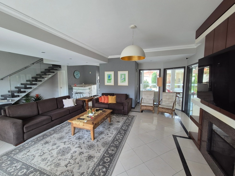 CASA COM AMPLO ESPAÇO GOURMET E PÁTIO COM PISCINA: 20ª foto da galeria de imagens do imóvel