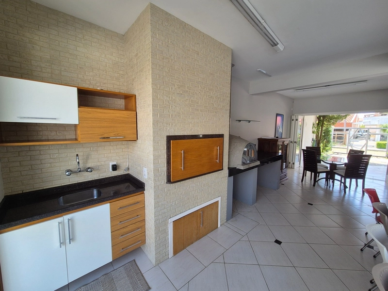 CASA COM AMPLO ESPAÇO GOURMET E PÁTIO COM PISCINA: 15ª foto da galeria de imagens do imóvel