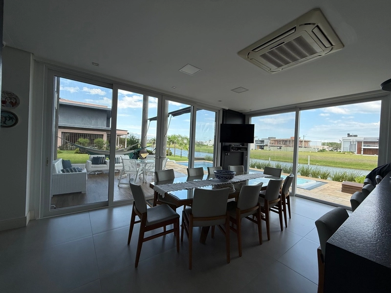 CASA DE ALTO PADRÃO COM 05 SUÍTES: 8ª foto da galeria de imagens do imóvel