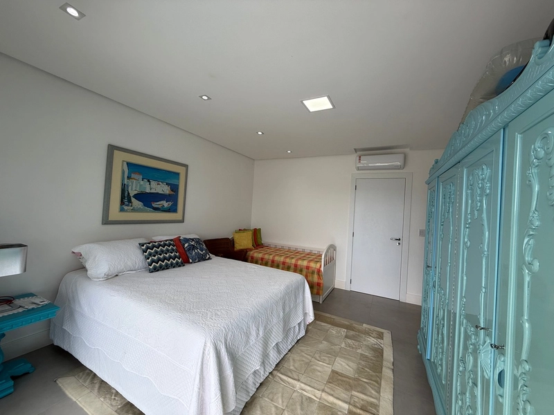 CASA DE ALTO PADRÃO COM 05 SUÍTES: 23ª foto da galeria de imagens do imóvel