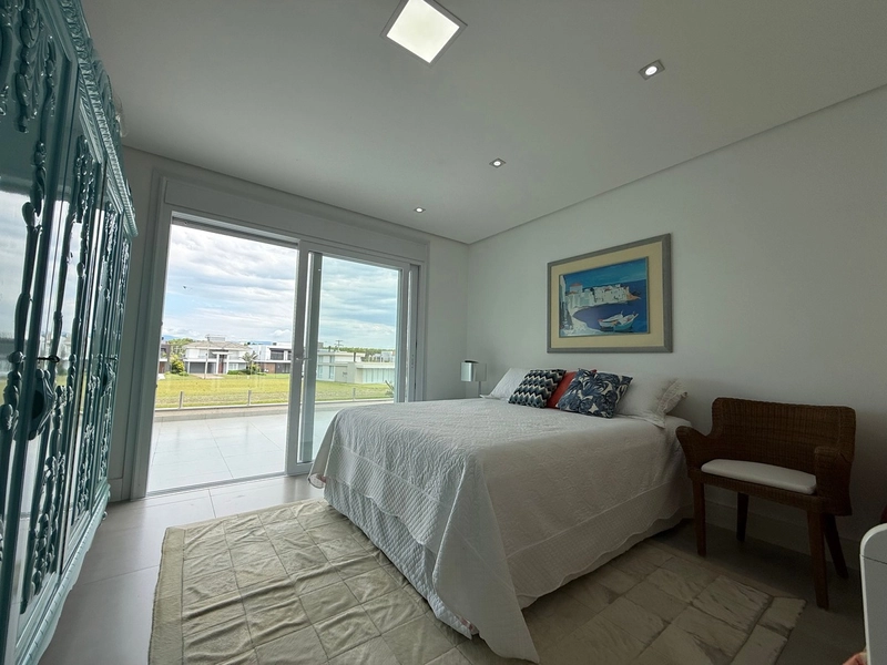 CASA DE ALTO PADRÃO COM 05 SUÍTES: 24ª foto da galeria de imagens do imóvel