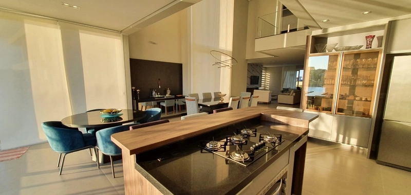 Casa com 05 suítes em Cond. Fechado.: 6ª foto da galeria de imagens do imóvel