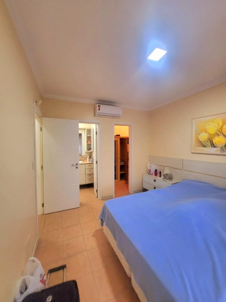 SOBRADO MOBILIADO COM PÁTIO E VARANDA A POUCOS METROS DO MAR: 20ª foto da galeria de imagens do imóvel