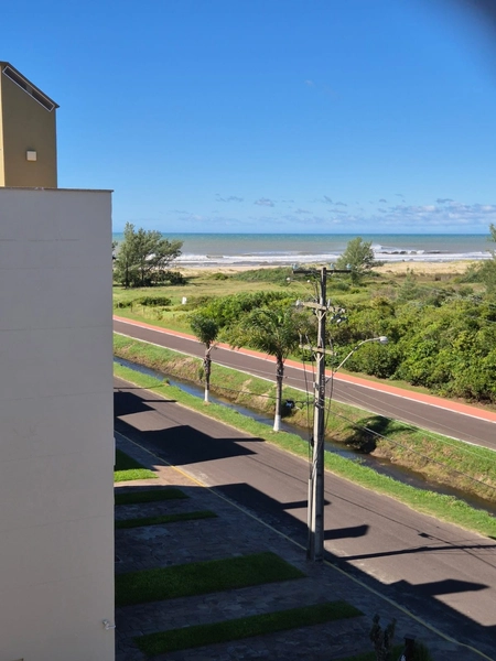 VISTA PARA O MAR A POUCOS PASSOS DA PRAIA: 4ª foto da galeria de imagens do imóvel