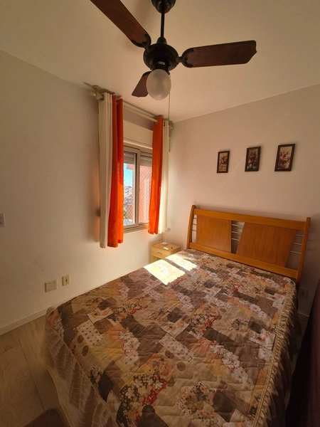 APARTAMENTO COM SACADA E CHURRASQUEIRA PERTINHO DO MAR: 12ª foto da galeria de imagens do imóvel