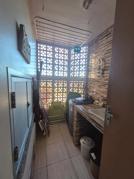 APARTAMENTO TÉRREO COM EXCELENTE POSIÇÃO SOLAR: 3ª foto da galeria de imagens do imóvel