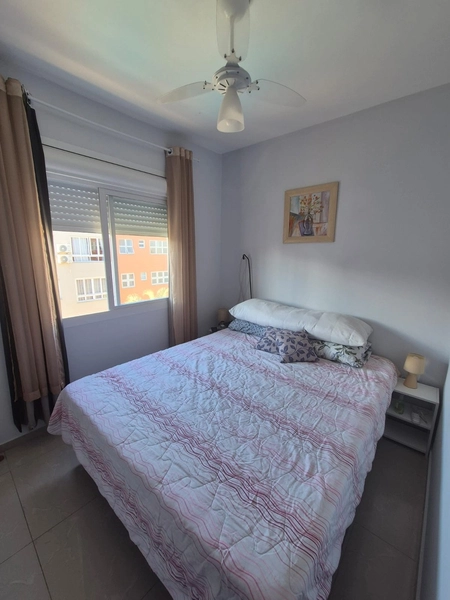 APARTAMENTO MOBILIADO COM SACADA E EXCELENTE POSIÇÃO SOLAR: 12ª foto da galeria de imagens do imóvel