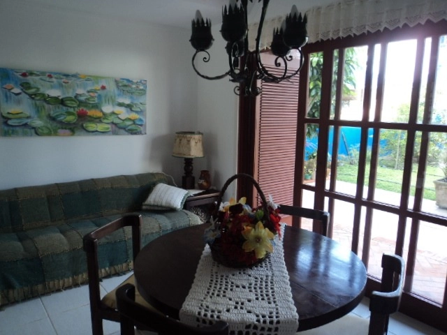 Casa 03 dormitórios, sendo 01 suíte!: 3ª foto da galeria de imagens do imóvel