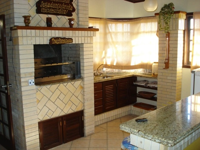 Casa 04 dormitórios, sendo 01 suíte!: 5ª foto da galeria de imagens do imóvel