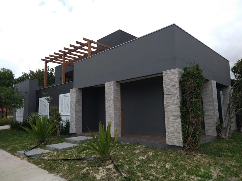 Casa 04 dormitórios, sendo 02 suítes!: 18ª foto da galeria de imagens do imóvel