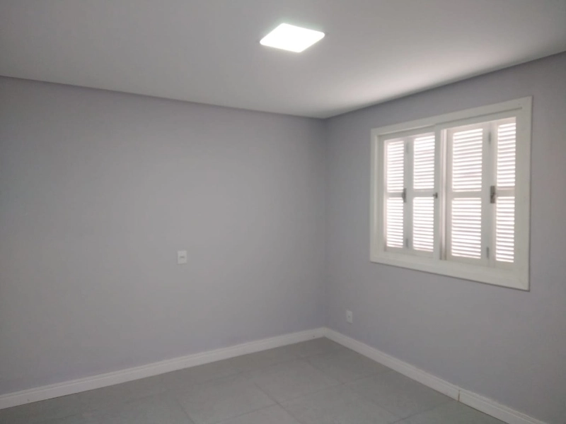 Casa 04 dormitórios, sendo 02 suítes!: 7ª foto da galeria de imagens do imóvel