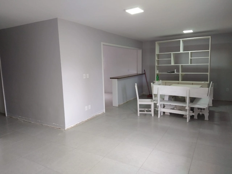 Casa 04 dormitórios, sendo 02 suítes!: 4ª foto da galeria de imagens do imóvel