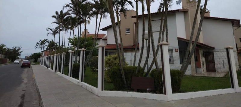 Sobrado 2 dormitórios no Porto Fino