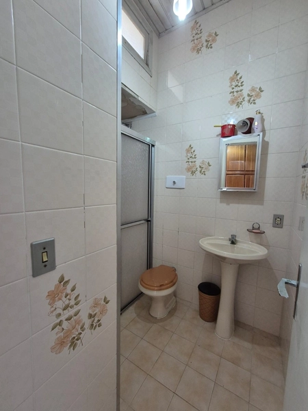 Sobrado de 3 dormitórios em condomínio