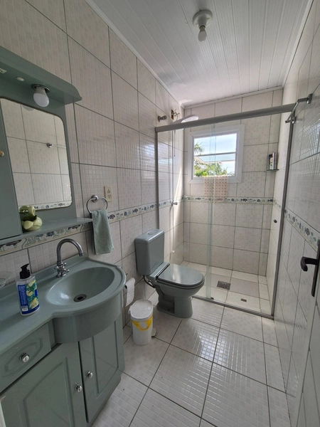 Sobrado de 2 e 1/2 dormitórios próximo ao mar: 15ª foto da galeria de imagens do imóvel