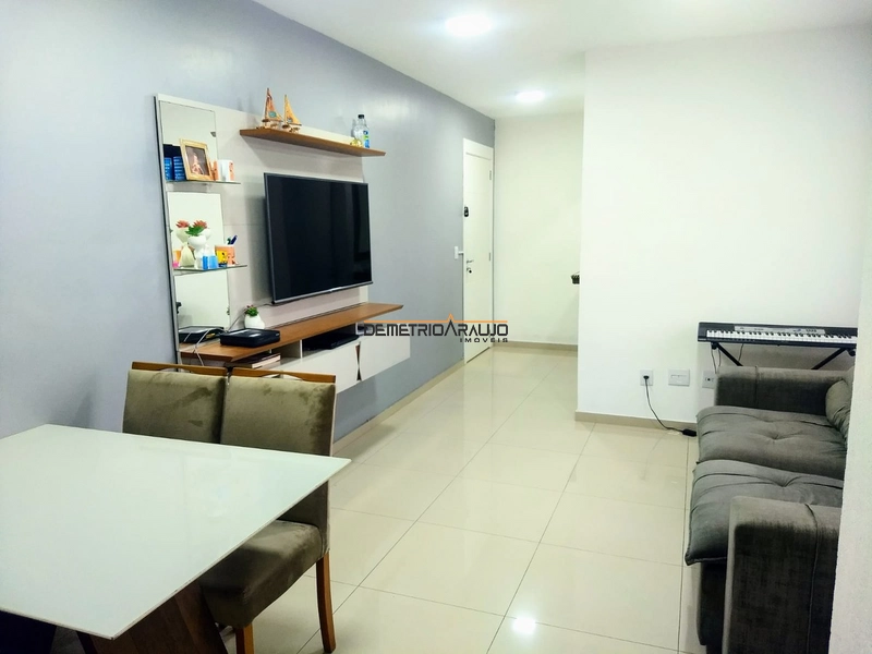 Apartamento enorme com 3 dormitórios sendo 1 suíte, sacada.: 2ª foto da galeria de imagens do imóvel