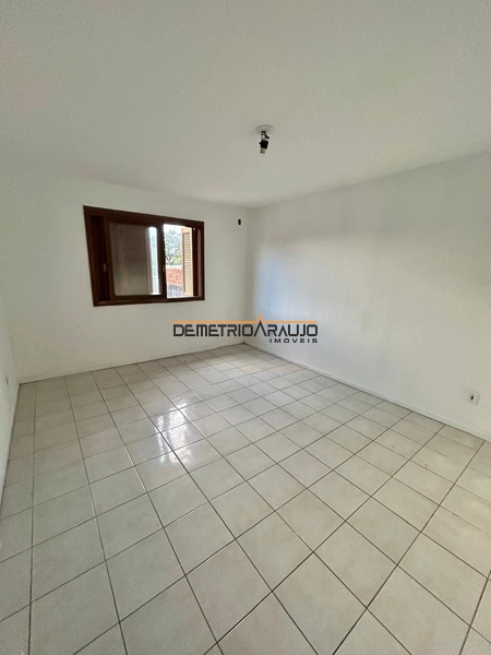 CASA 2 DORMITORIOS - VAGA PARA 2 CARROS - CHURRASQUEIRA: 8ª foto da galeria de imagens do imóvel