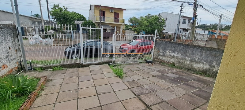 Imóvel 2 dormitórios com pátio: 2ª foto da galeria de imagens do imóvel