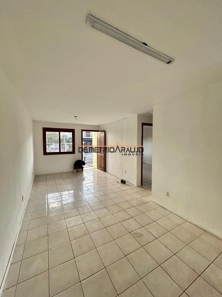 CASA 2 DORMITORIOS - VAGA PARA 2 CARROS - CHURRASQUEIRA: 3ª foto da galeria de imagens do imóvel