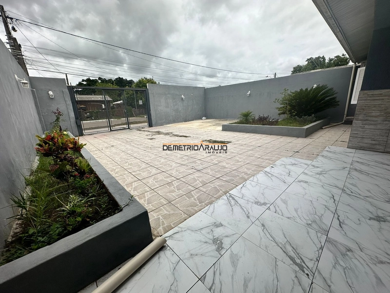 CASA AMPLA COM PISCINA PRÓXIMO AO CENTRO DE ALVORADA: 2ª foto da galeria de imagens do imóvel
