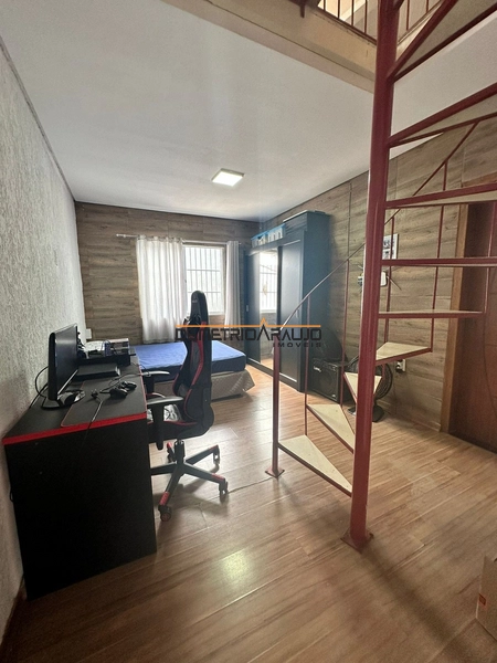 CASA AMPLA COM PISCINA PRÓXIMO AO CENTRO DE ALVORADA: 15ª foto da galeria de imagens do imóvel