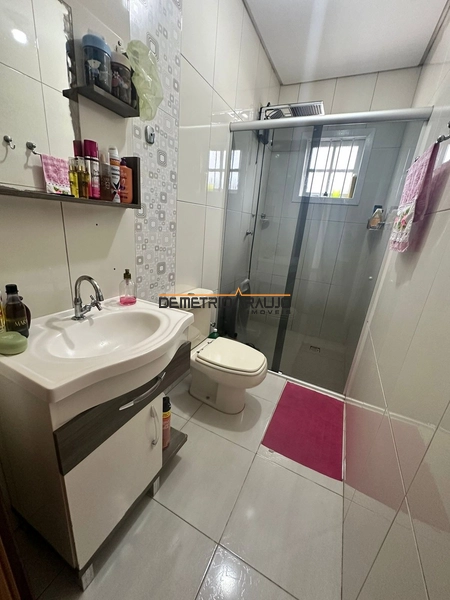 CASA AMPLA COM PISCINA PRÓXIMO AO CENTRO DE ALVORADA: 12ª foto da galeria de imagens do imóvel