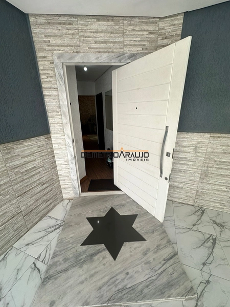 CASA AMPLA COM PISCINA PRÓXIMO AO CENTRO DE ALVORADA: 4ª foto da galeria de imagens do imóvel