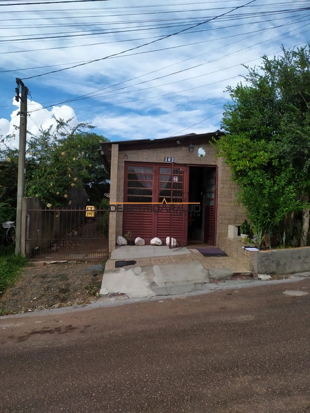 Terreno com duas casas prontas para morar ou locar: 7ª foto da galeria de imagens do imóvel