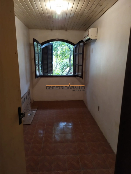 Terreno com duas casas prontas para morar ou locar: 3ª foto da galeria de imagens do imóvel