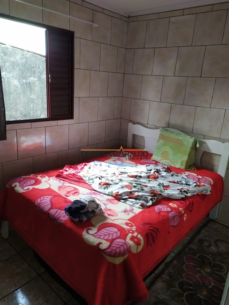 Terreno com duas casas prontas para morar ou locar: 2ª foto da galeria de imagens do imóvel