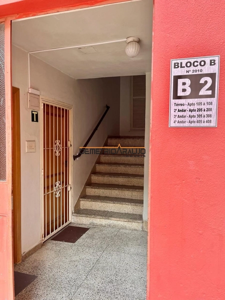 AP 2 DORMITÓRIOS AMPLO NA ARY TARRAGO.: 3ª foto da galeria de imagens do imóvel