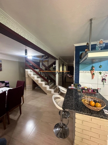 LINDO SOBRADO 3 QUARTOS NO JARDIM ALGARVE: 15ª foto da galeria de imagens do imóvel