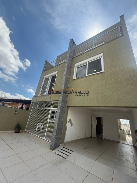 Sobrado com 4 Quartos e 4 banheiros à Venda, 289 m² Porto Verde: 1ª foto da galeria de imagens do imóvel
