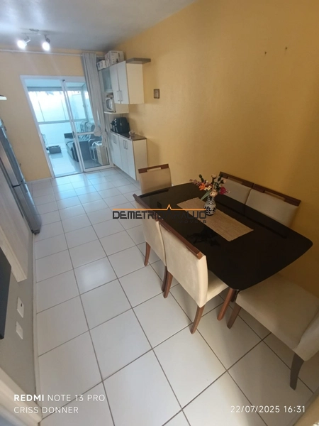 Casa de dois dormitórios: 7ª foto da galeria de imagens do imóvel