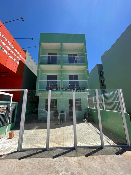 APARTAMENTO 2 DORMITORIOS COM SACADA